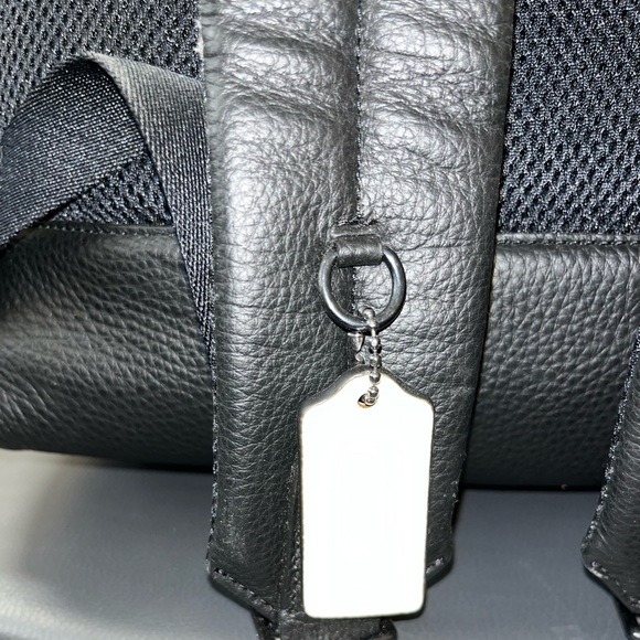 Coach Thompson Backpack In Signature Jacquard With Varsity Stripe - Picture 4 of 7